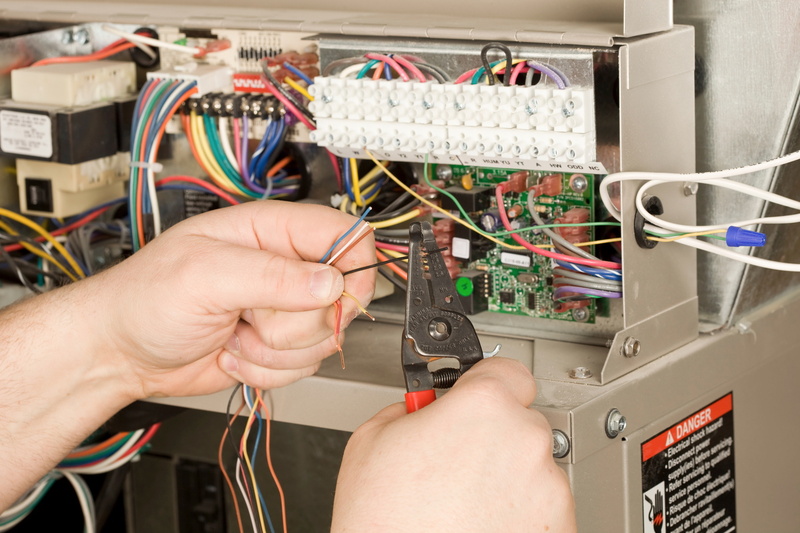 Reasons Your AC Keeps Tripping Its Circuit Breaker Saddleback